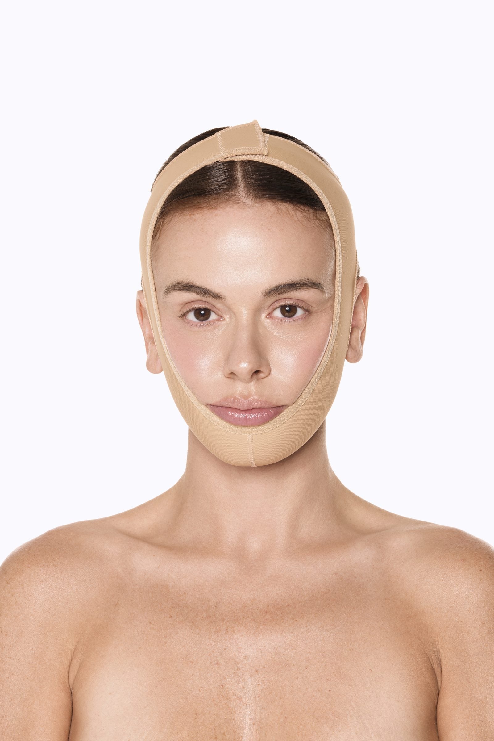 Gaine visage Poppy Cloudy portée de face